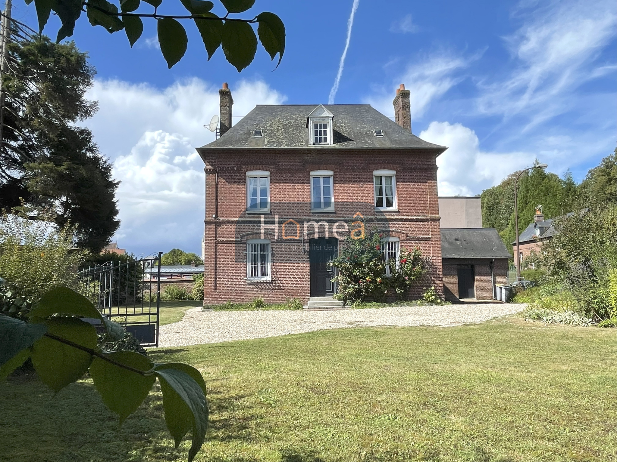MAISON 3 CHAMBRES CENTRE AUFFAY