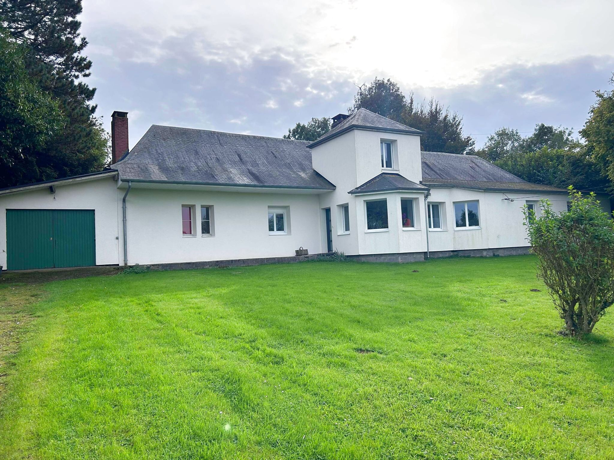 MAISON DE PRESTIGE AVEC TOUT CONFORT AU REZ-DE-CHAUSSEE A 20 MINUTES D'ABBEVILLE ET 35 MINUTES D'AMI